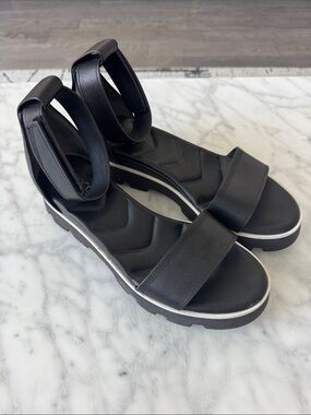 🌼FRANCO SARTO🌼 Umbria Black Platform Ankle-Strap Sandals
